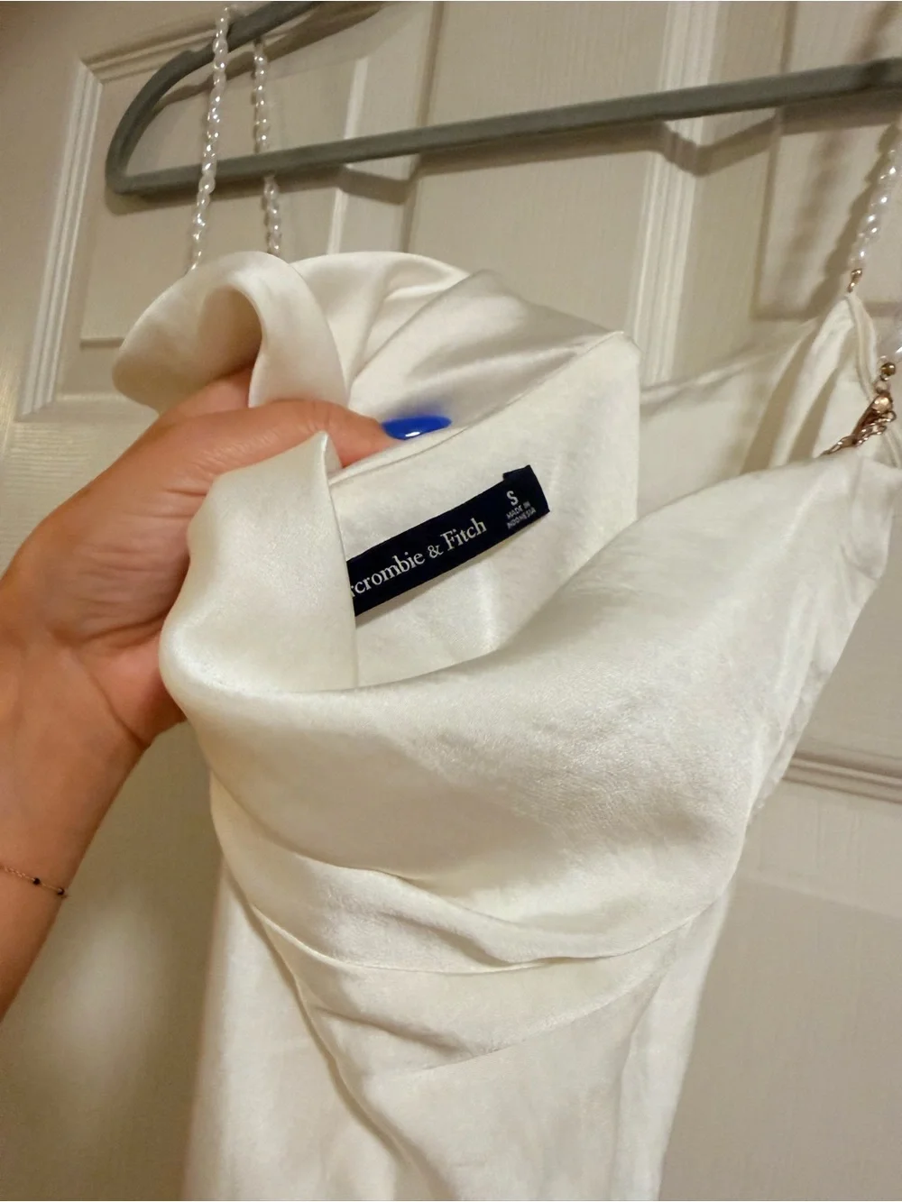 Abercrombie & Fitch elegant ivory